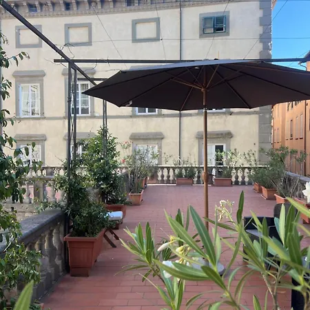 Relais San Lorenzo Historic Centre Rooms & Suites-2